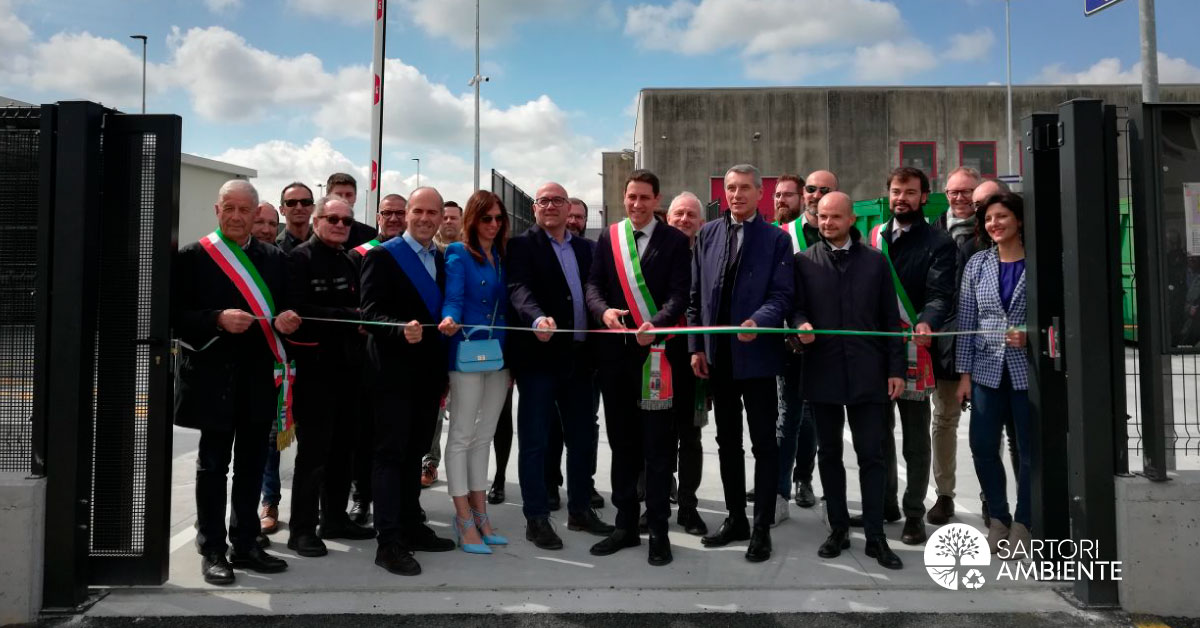 A Bressanvido (VI) è stato  inaugurato il nuovo #Econcentro gestito da Soraris Spa. 
L’accesso al centro è garantito da ArcoGATE, il sistema automatizzato per gestire gli ingressi degli utenti. 
Auguriamo un Buon Lavoro e una Buona Raccolta!
#SartoriAmbiente