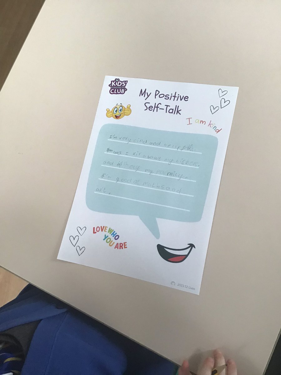 GSPSAustralia's tweet photo. @GSPSAustralia are enjoying some #MentalHealthAwareness activities this morning! Listening to some mindfulness music, whilst thinking and talking about some positive affirmations about ourselves ☺️✨✏️❤️ @GwladysStPrim #gspsPSHE https://t.co/Vb5M7ZckcB