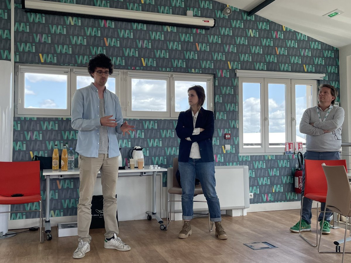 Intra4Good's tweet photo. (#Intrapreneuriat à #impact) L’intérêt de l’#IA pour #Simbel ⤵️
🚀 Productivité 
⚙️ Créer un différenciant pour se battre avec éditeurs logiciels + gros
➡️ IA et algorithmes deviennent des commodités
➡️ L’enjeu : la donnée de la marketplace pour automatiser formation

@WAI_BNPP https://t.co/2BEFzJ43MI