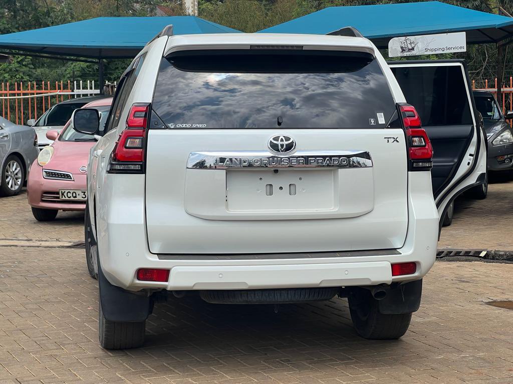 kai_and_karo's tweet photo. #kandkdelivers✅
The Fully Loaded 2018 Landcruiser Prado that we imported on behalf of a client from Japan has been cleared and delivered to the client 🍾🍾
Visit https://t.co/LMfeHly76X to view our ready for import stock.
#kaiandkarodelivers✅️ #deliverydays🤩 https://t.co/DqDJJhnA3l