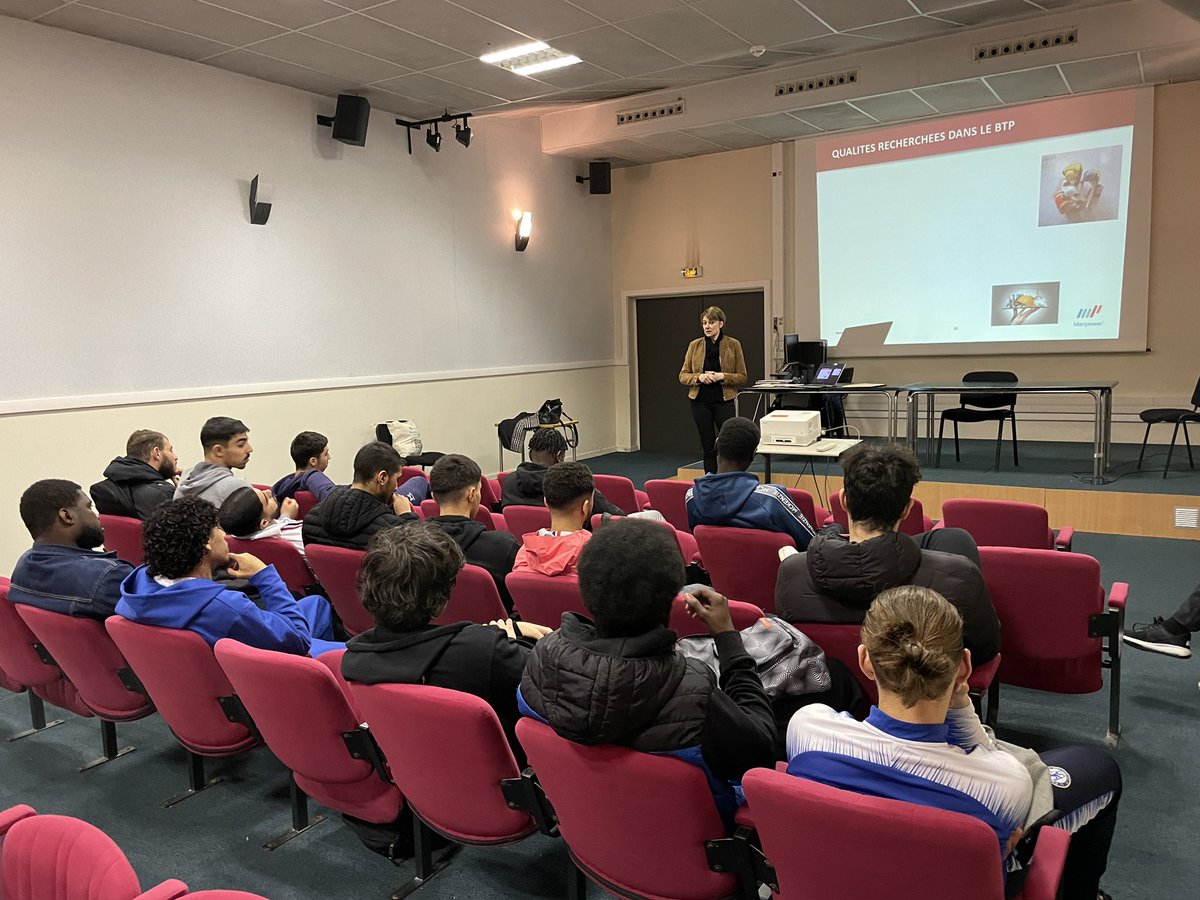 📌AVENIR PRO : ce matin atelier réseau. 16 lycéens en Bac Pro MELEC 👷🏽du LP Flesselles présents pour rencontrer la responsable d’agence <a href="/ManpowerFrance/">Manpower France</a> BTP. Merci Mme DUFOSSEZ d’avoir répondu favorablement à mon invitation. <a href="/sciencespo/">Sciences Po</a> @poleemploi_ara <a href="/education_gouv/">Ministère Éducation nationale</a>