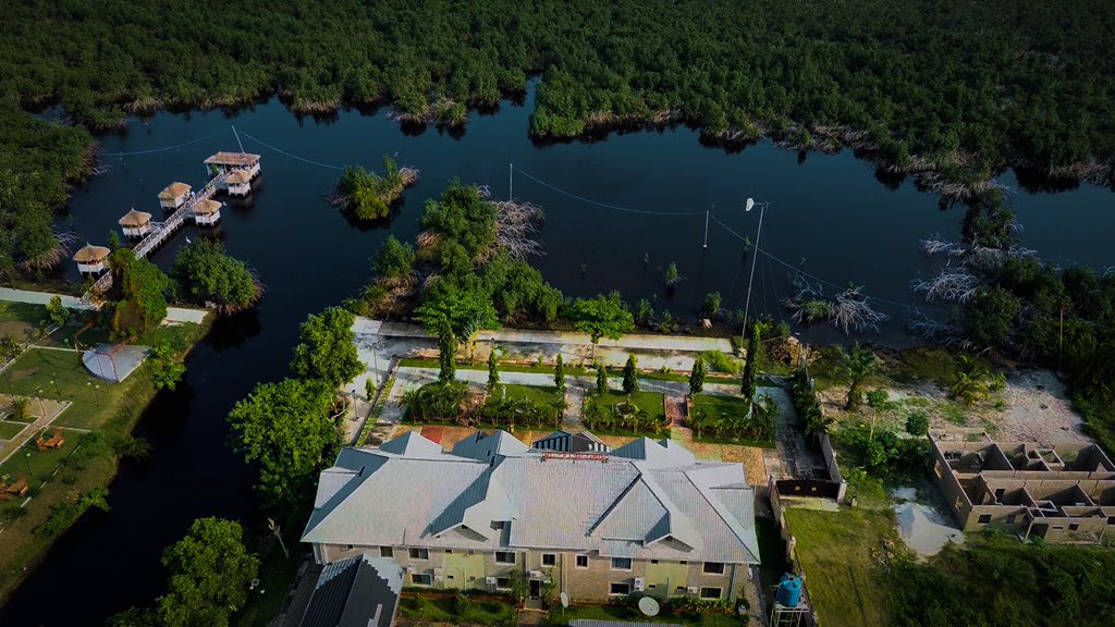 Tshikuya_rachel's tweet image. Nous avons tous besoin de six mois de vacance deux fois l’année 😎🥹🍎💚/ En promotion pour l’été 80$ la nuit au lieu de 120$ / @hotelgloria11 / 0812605903

#Muanda #moanda #kinshasa #tourists #travel #igtraveller #travelholic