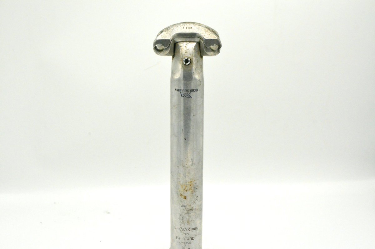 Wir haben ein neues Produkt in unserem Rennrad Shop veröffentlicht. 
Shimano SP-6300 600 AX Sattelstütze 26.8mm 
Schau es dir an: der-ritzler.de/products/shima….
#rennrad #vintagebikes #velo #racer #racingbike #racebike #cycling #cyclinglife