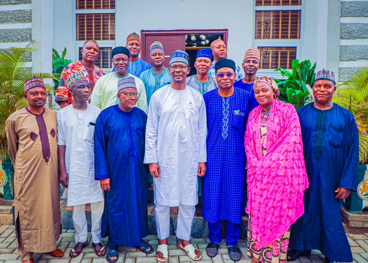 govaasule's tweet photo. His Excellency, Engr. Abdullahi A. Sule receives in audience lecturers of Nasarawa State origin in the University of Abuja.

The meeting held at the Nasarawa State Governor’s lodge, Abuja.

#GOVAASULE

Sunday 14th May, 2023 https://t.co/54FQDasfj9