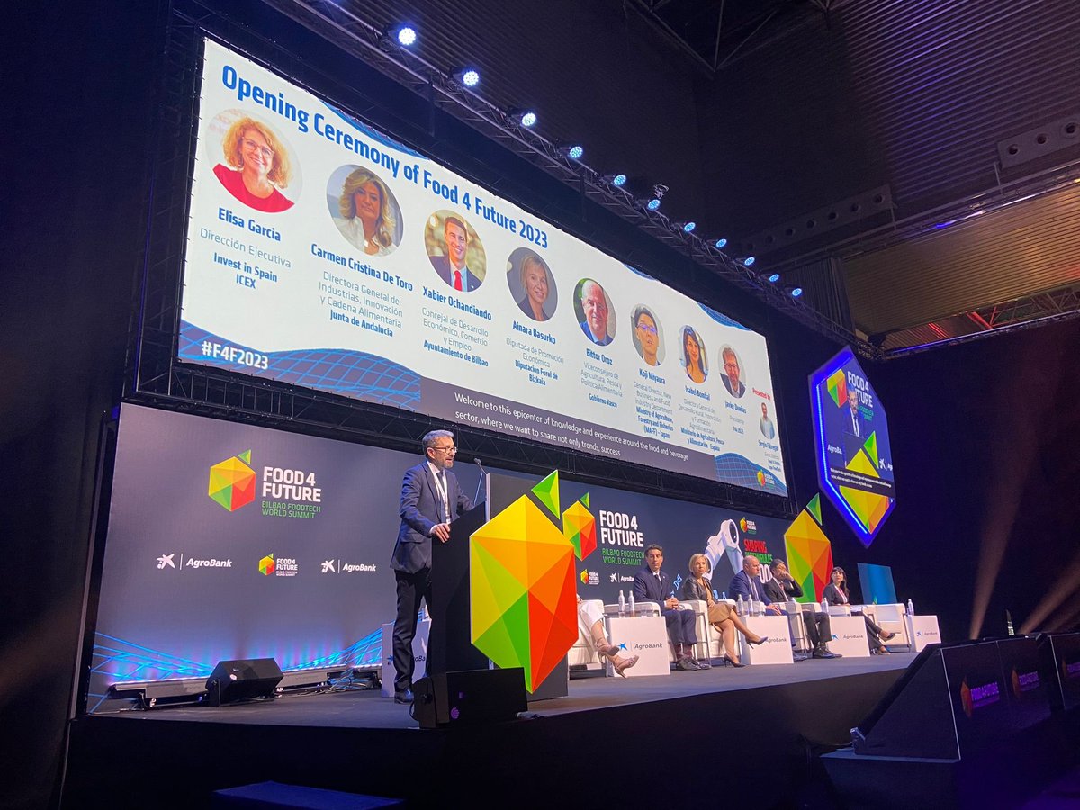 Un placer contar con Javier Dueñas <a href="/Jav_Duenas/">Javier Dueñas Gil</a> , Presidente <a href="/expofoodtech/">Expofoodtech</a> y Director General <a href="/Campofrio_es/">Campofrío España</a> en la Ceremonia Inaugural de #F4F2023
