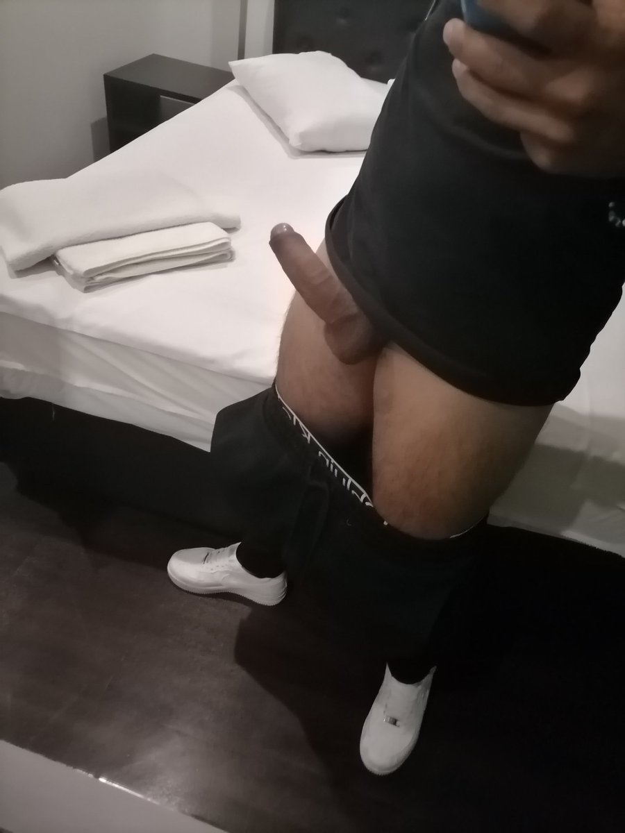 giannoulasamp19's tweet photo. Μεσημεράκι με σηκωμαρες κάντε RT μουνάκια να δείτε περισσότερα 🍆💸🎯 https://t.co/XZX4CkaefI