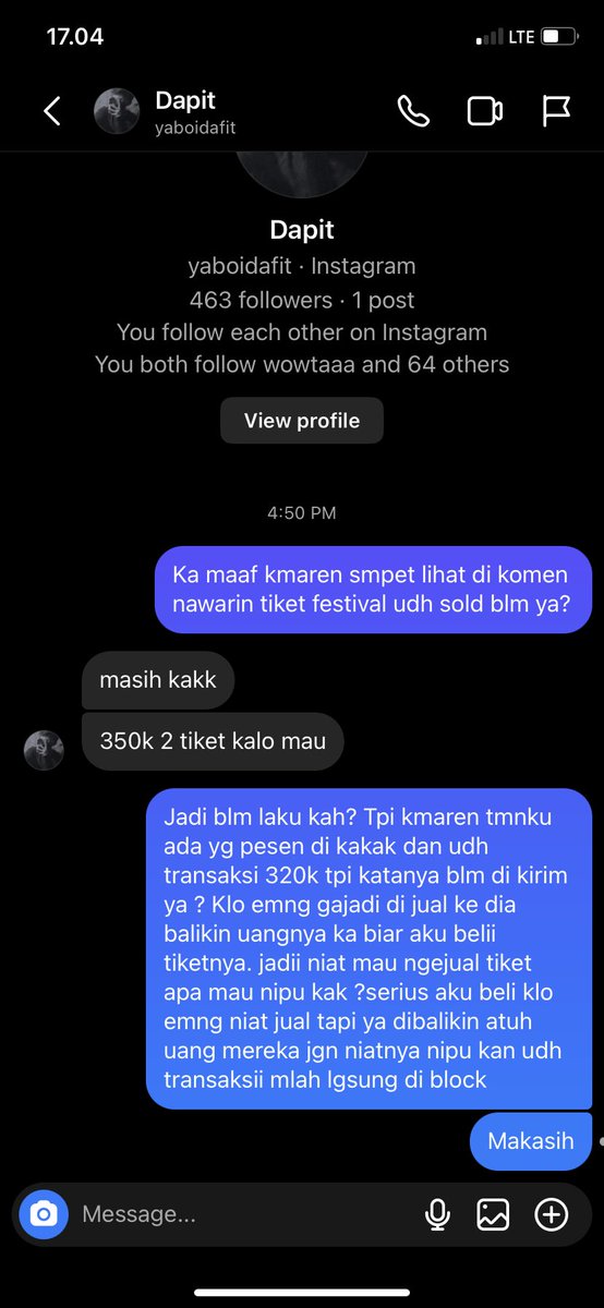 byxnpie's tweet photo. Dan aku coba dm dia pake akun ig tmnku ternyta  dia sm temenku mutualan dari twitter tapi gatau usn dia apa akhirnya dibales sm dia dan bisa bisanya bilang tiketnya masih, brarti emg dia msh cari target smpai skrg, buat kalian hati hati yaa, klo ada yg tau usn twtnya tag aja. TIA https://t.co/OMXYsxaBbv