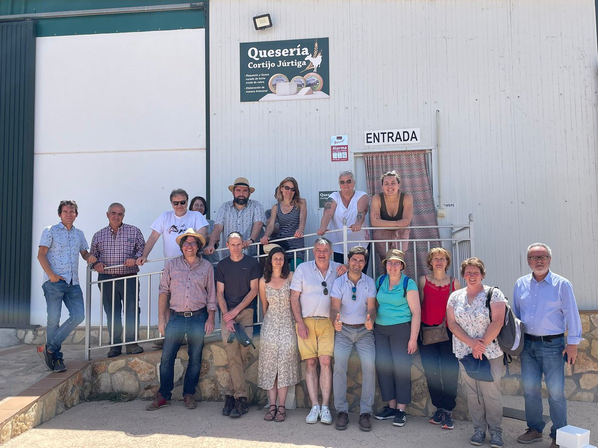 IfapaJunta's tweet image. 🐐 Participamos en Erasmus+ #NEWCAP, un proyecto cuyo objetivo es crear alianzas entre empresas e instituciones del sector caprino de la #UE para mejorar la comunicación y la formación

👥 Nos han visitado los socios de Francia y Grecia para celebrar una reunión de coordinación