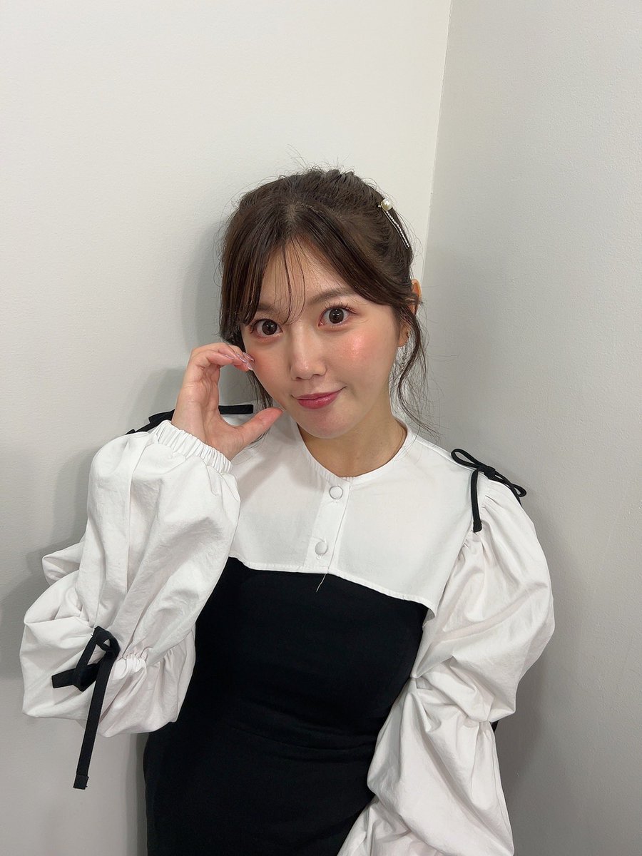 730myao's tweet photo. 明日5/17 19:00〜BSよしもと #ワシんとこポスト に出演します🙋🏻‍♀️

スマホやPCからでも見られるのでぜひ見てくださいねん！生放送です😃
🔻
https://t.co/Q5dGmNrRhQ https://t.co/D6tddGSVXW