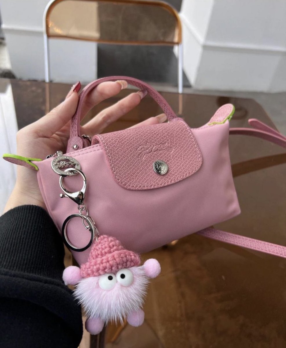 ahmdaushah's tweet photo. Siapa tahu ni beli mana? https://t.co/KrD1yUqU2F