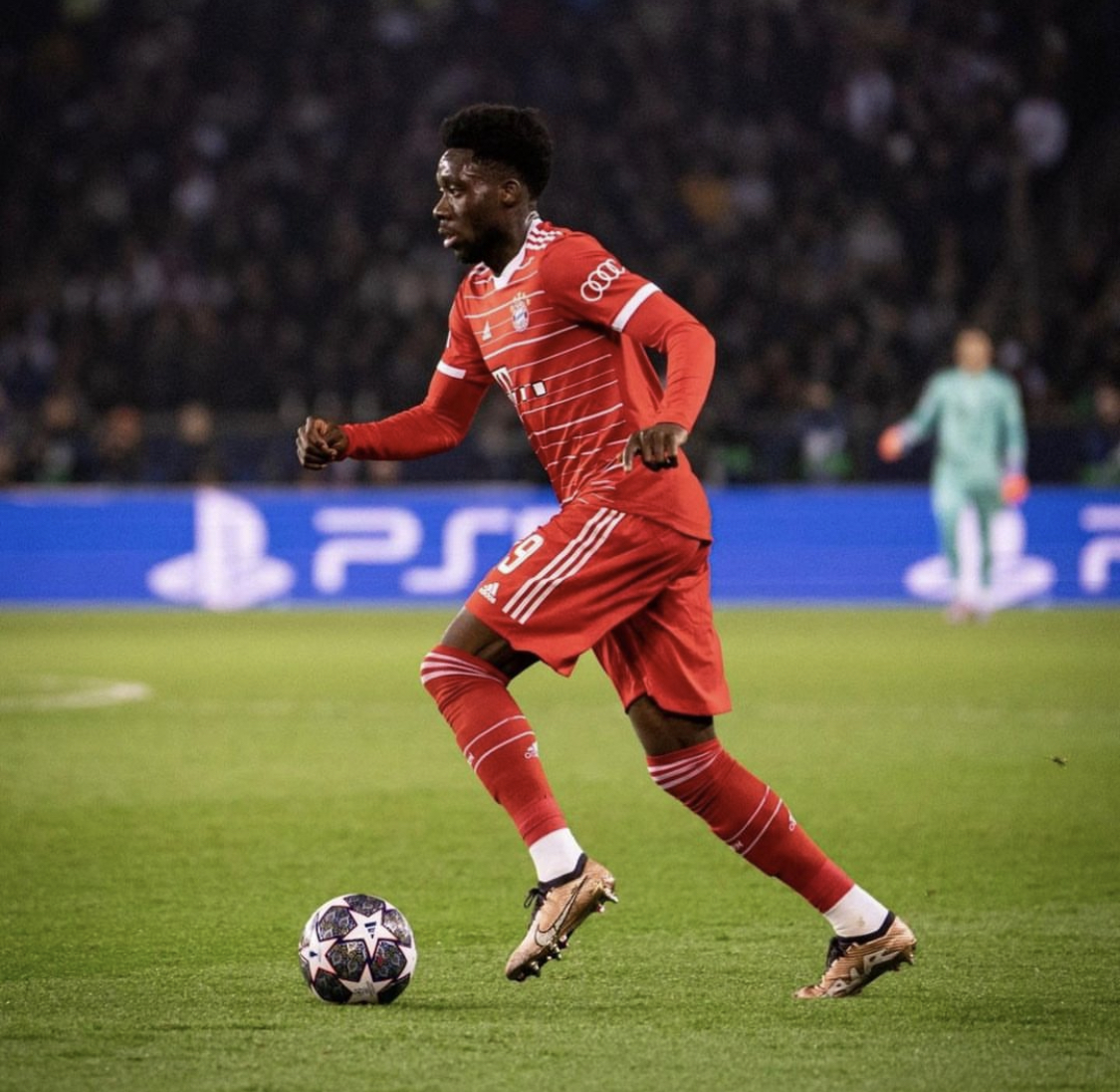 🚨🎖️| Alphonso Davies is a target for Real Madrid but Bayern don’t want to sell. @Plettigoal