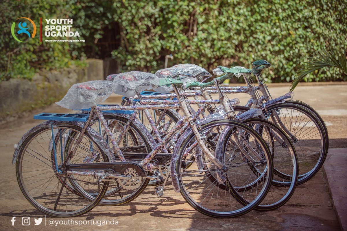 YSUganda's tweet image. Photos: All smiles as some of the #GameConnect champion parents were presented with their tokens of appreciation earlier today.

These parents took the initiative to support our coaches during the project activities &amp;amp; to ensure that other parents took part as well.
#YSU #S4P