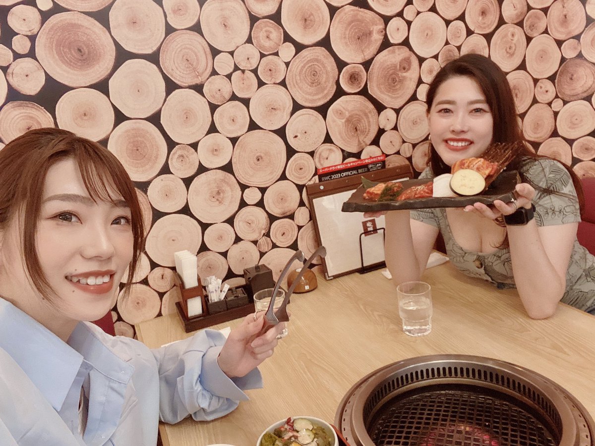 花音ちゃん(<a href="/kanonichinose/">一ノ瀬 花音/ Kanon Ichinose</a> )と焼肉ランチしてゲーセン行ってお茶しながらおしゃべりした🤤💕
ゲーセンなんて何年ぶりだろう🤣
花音ちゃんの大好きなちいかわを取るべく2人で頑張った🙆‍♀️
たくさん話せて楽しかったー🥰