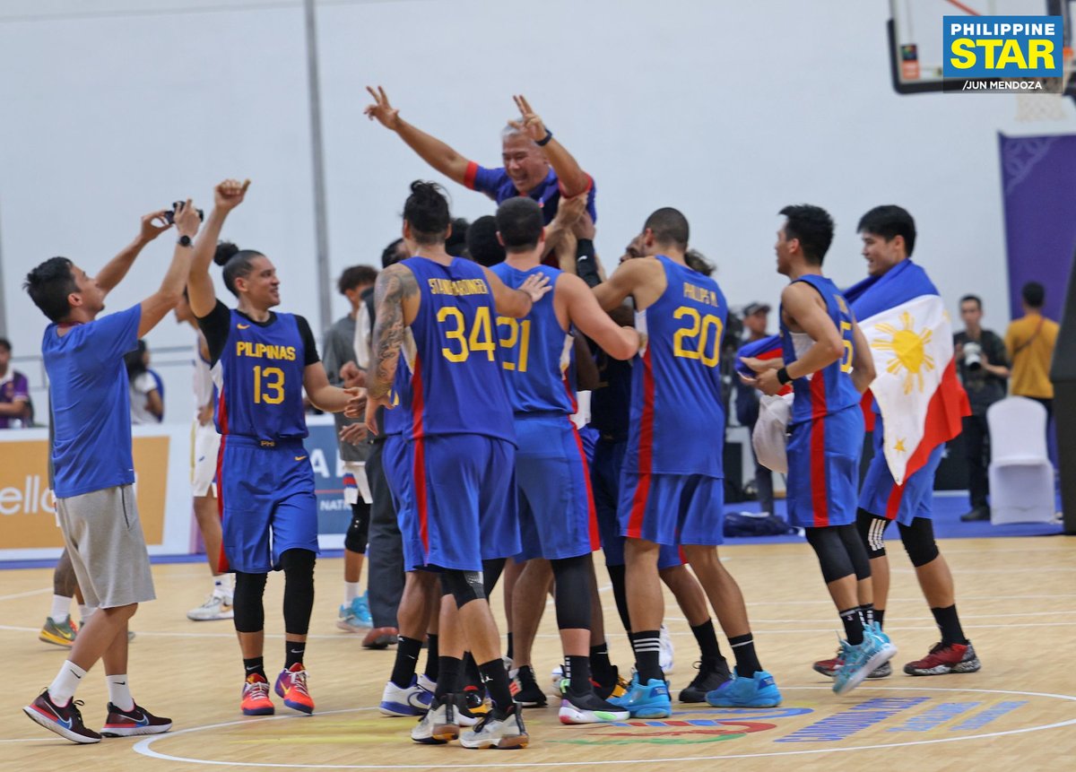 GILAS SUPREMACY 🇵🇭💪  

Gilas Pilipinas celebrates their feat after beating Cambodia, 80-69, to reclaim the SEA Games gold medal on Tuesday. #SEAGames2023 (Photos by Jun Mendoza/The Philippine STAR)