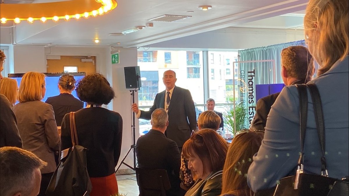 opportunityldn's tweet photo. The launch of #Investuary, Thames Envoy Growth Board’s new inward investment platform, at #UKREiiF this morning!

 Great opening to the event by Lord Dominic Johnson 👏

@DBTInvestment @EstuaryEnvoy @Thames_Ent_Park https://t.co/uNBfi0fXxi
