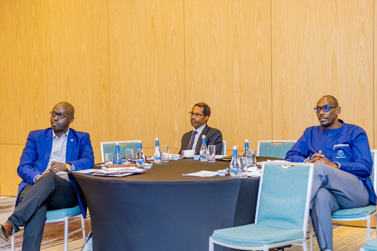 1⃣0⃣0⃣0⃣Health posts in1⃣0⃣0⃣0⃣ Hills The Head of Clinical Services in @RwandaHealth @CKNtihabose attended a Joint Programme Steering Committee Meeting organized by @UNRwanda discussing the joint project of building 1000 health posts in #Rwanda to boost access to health services.