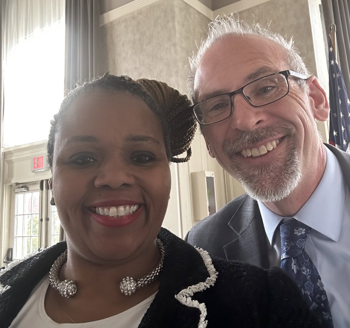 Tony Sanders tweet media