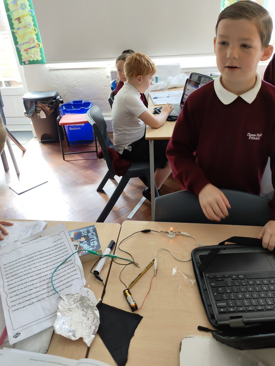 Year 4 have been learning about conductors and insulators today by testing them in a simple circuit <a href="/LEOScience2/">LEO Science</a> #conductorsandinsulators