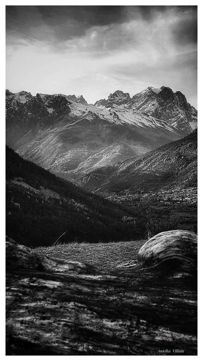 anielka_villain's tweet photo. #hautesalpes https://t.co/T3NrzqdYV6