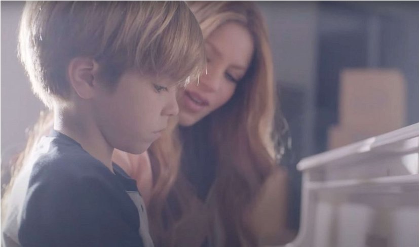 In her music video for her new song 'Acrostico,'  Shakira's sons sing and play the piano with her.  #Shakira
api-shein.shein.com/h5/game/invite…
#Fashionaustralia #australianstyle #affordablefashion #bargainshopper #bargainaustralia #giveawayaustralia #freemoney  #CashRewards #codeforcode