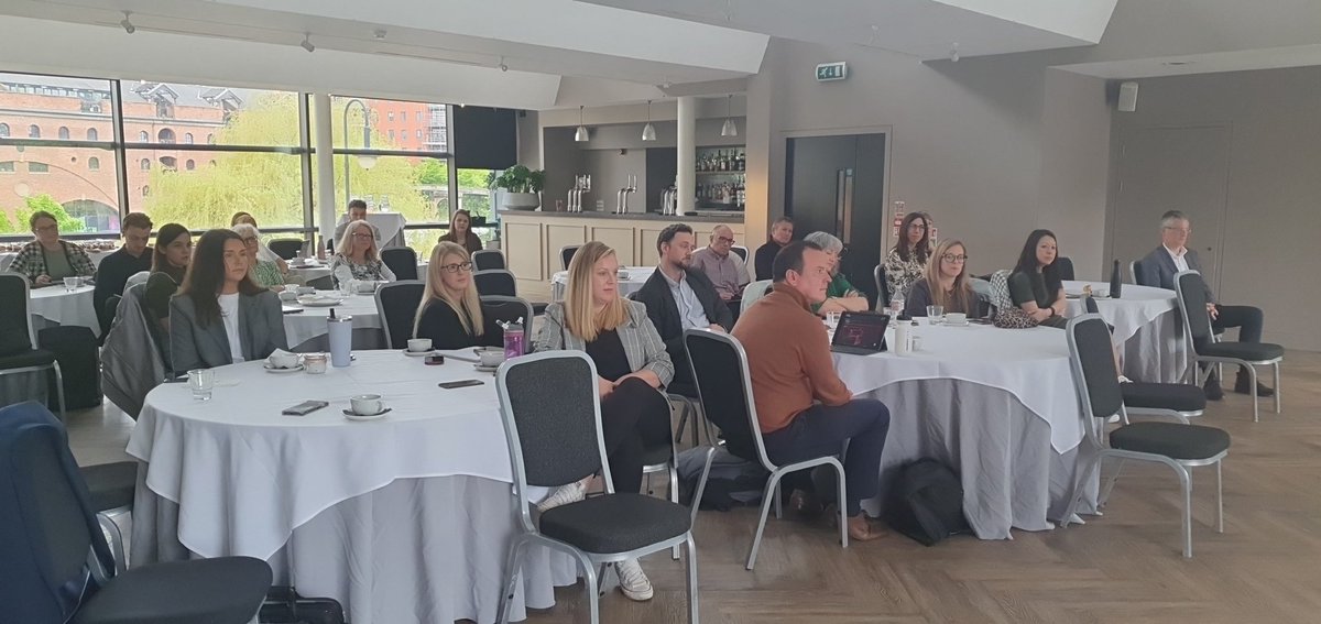 andyallsopp's tweet photo. Great to see you all in-person...until next time...@LGcomms #LGcomms @JCDecaux_UK https://t.co/egHDkVP0Rm