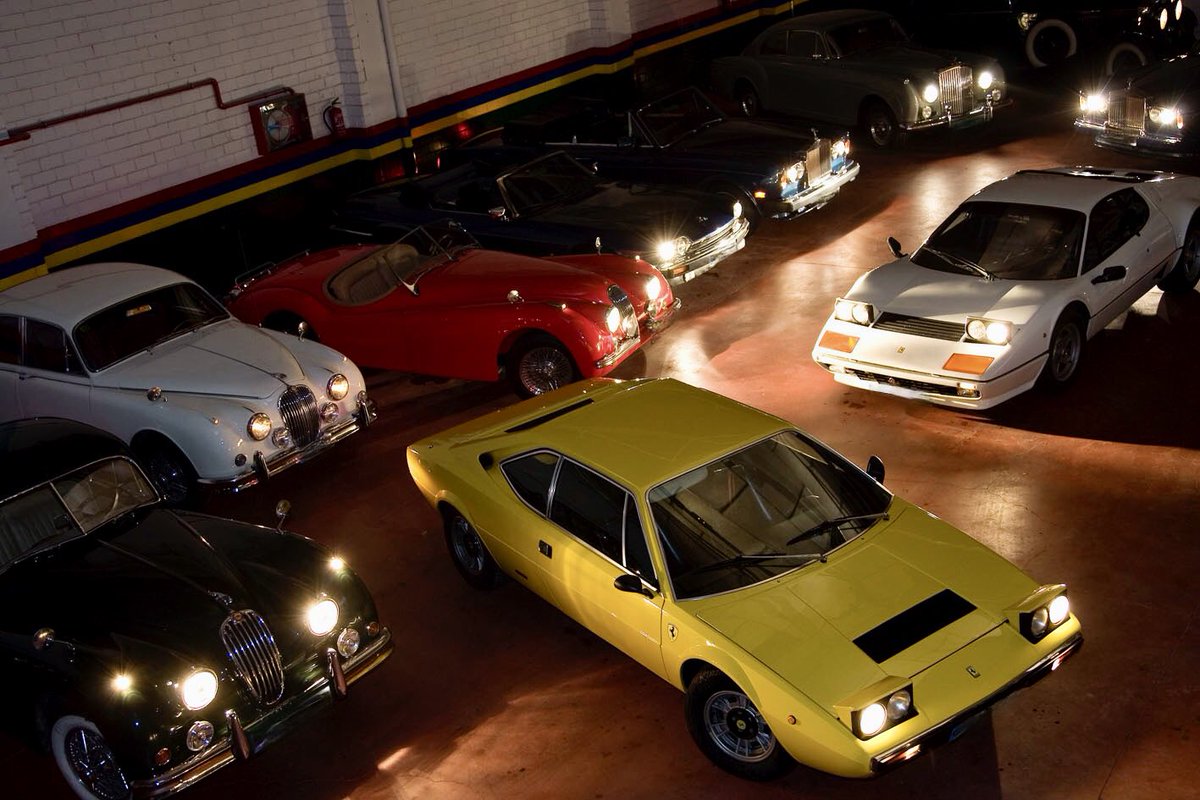 FVC_Clasicos's tweet photo. Aqui os dejamos algunas de las preciosas joyas que pasan por nuestras instalaciones Classic &amp; Sport Automotive.
🤩🤩🤩🤩🤩🤩
#jaguaretype #jaguarxk120 #ferrari #rollsroyce #Bentley

https://t.co/YTud4lOAaG https://t.co/srIUiB1NZx