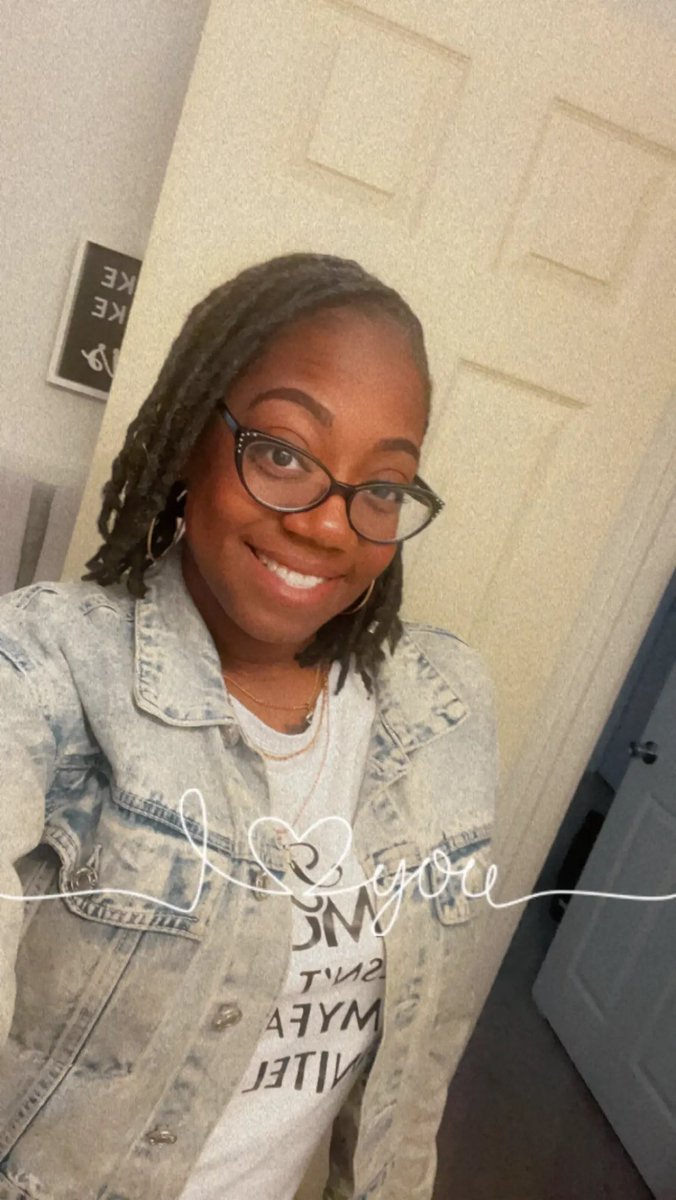 VaughnDutch31's tweet image. HAPPY 2 YEAR ANNIVERSARY TO MY BABIES THAT I GREW MYSELF😍😍😍 I always wanted to loc my hair and 2 years ago today one of my besties took that comb and coiled my 4c fine hair and I never looked back😁 Cant wait to see where I’ll be in another 2 years🥰 #locdqueen #locdin