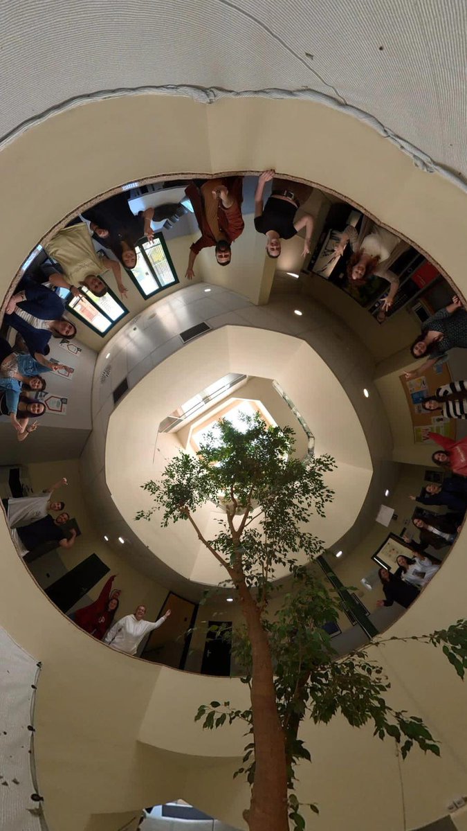 euit_terrassa's tweet photo. Estudiants i professionals han rebut la formació pràctica per part de l'equip de @TransmediaCat del projecte @mediaverse_eu-UAB per començar a preparar les seves creacions.
#euit #euit_terrassa #someuit #teràpiaocupacional #TO #aixòésTO #socTO https://t.co/1kQrXO7YuA
