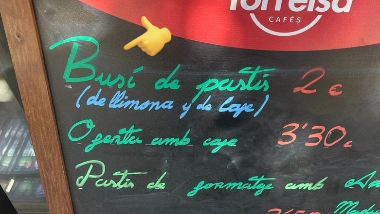 M'apetix molt un 'businet' de pastís... 🍰 #LleidatàPerAPrincipiants
(vist a #Lleida per @cbr_ll, merci! @etfelicitofill)