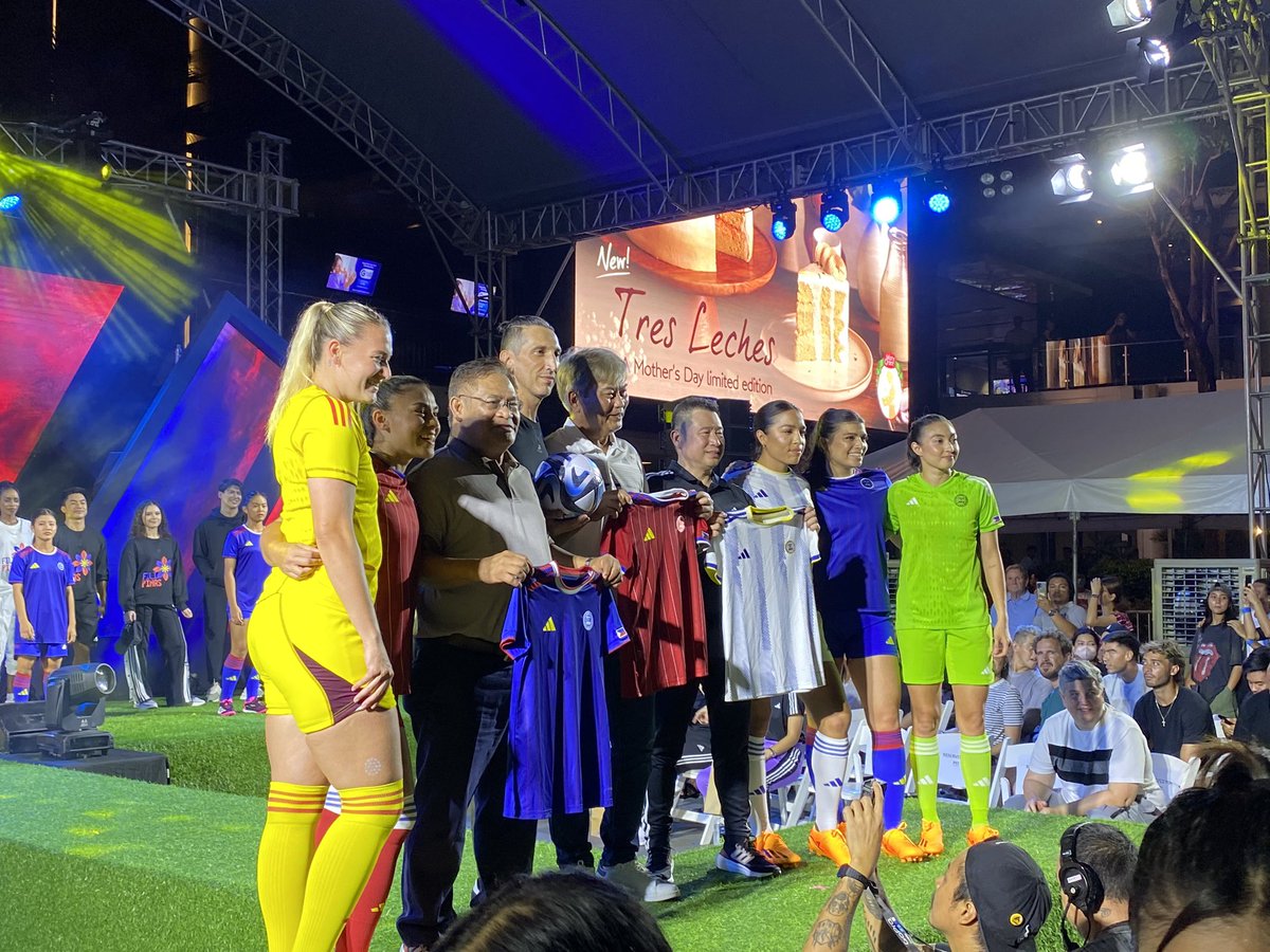 jk_carandang's tweet photo. Here are the new official kits of the Filipinas as worn by members of the team themselves! @gmasportsph https://t.co/WMvlLKk3TK