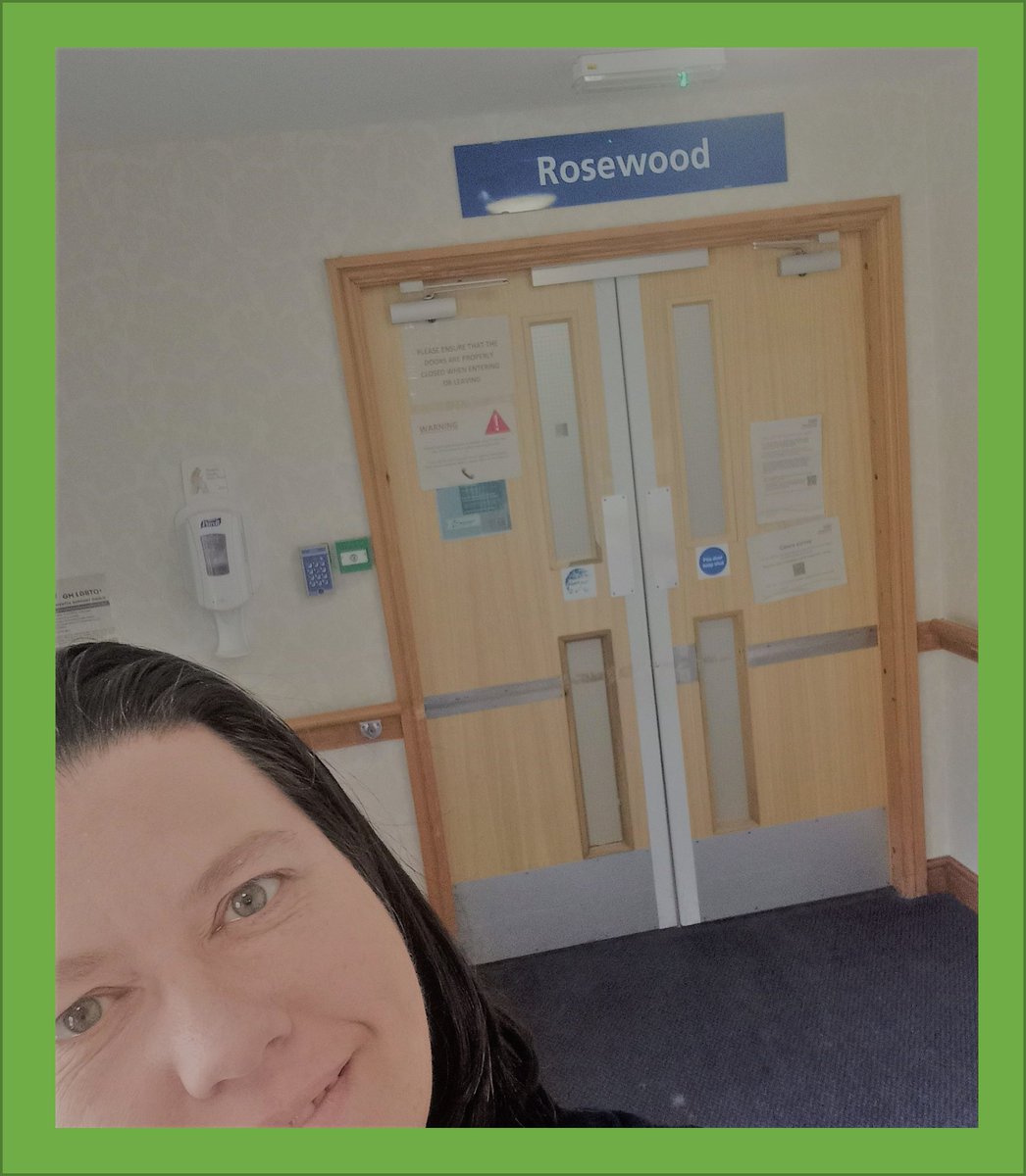 Spent some time with <a href="/PaulaLB27/">Paula Bennett</a> the lovely ward manager at Rosewood this morning. Happy to hand over a new #volunteer for the ward at The Meadows. Who wants a volunteer next? <a href="/PennineCareNHS/">Pennine Care NHS FT</a>