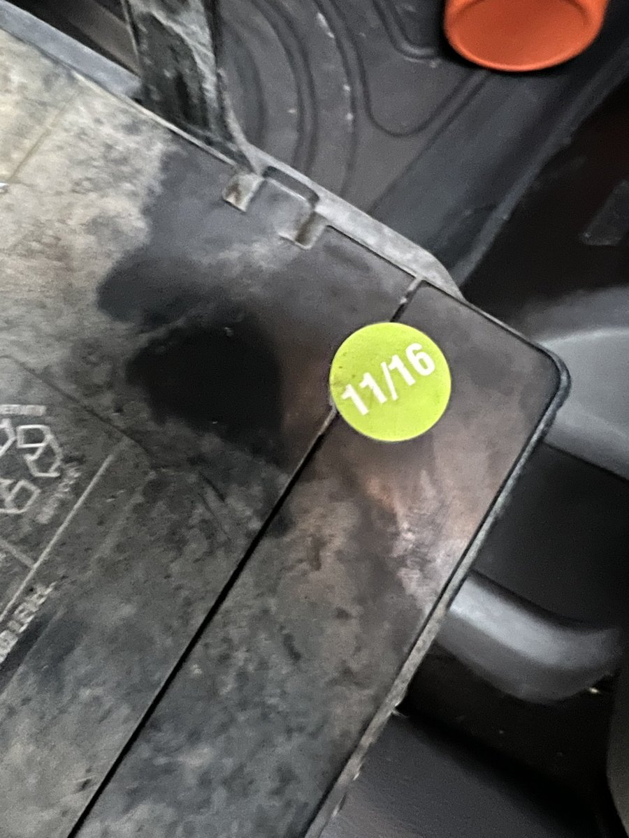 Dan66012's tweet photo. It is exciting when things surpass your expectations.   Seven year old Jeep battery finally gave up https://t.co/49DLHKmfzn