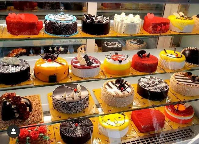 ashwin-prabhas-on-twitter-telangana-cakes-ap-cakes