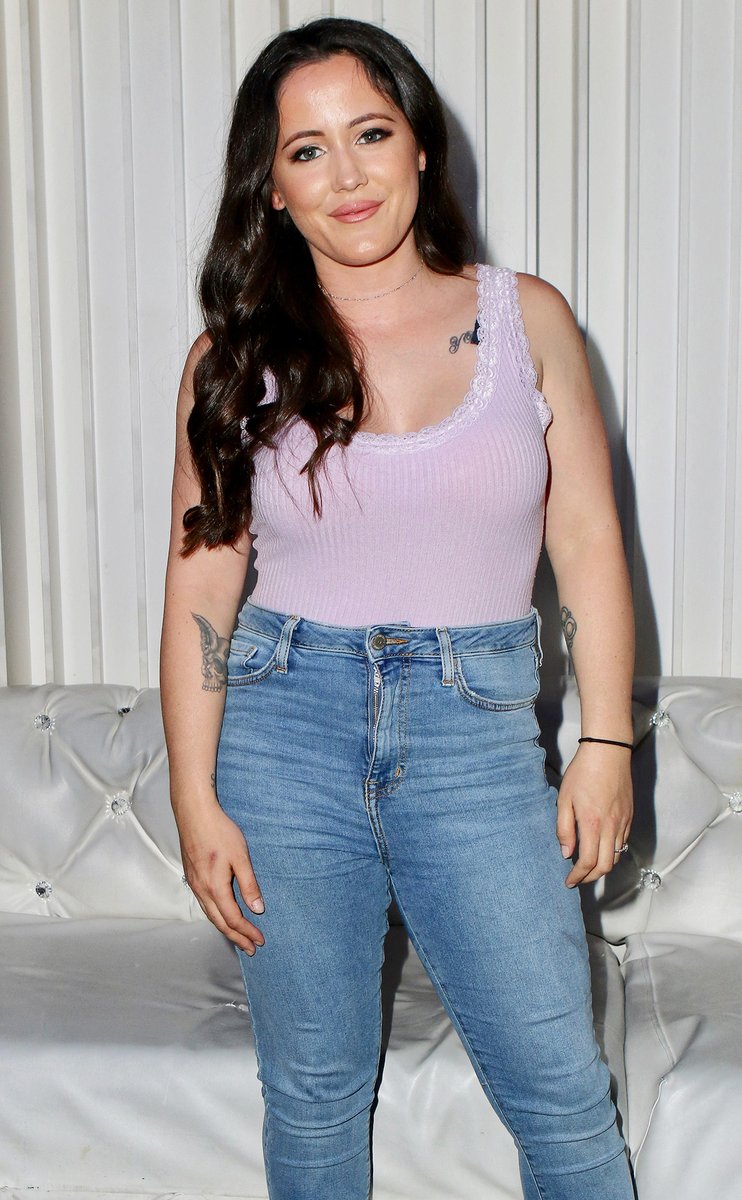 On Good Terms! Jenelle Evans Shares Rare Family Pic With Mom Barbara Jenelle Evans. Nancy Rivera/Bauergriffin.com / MEGA TheMegaAgency MTV’s most iconic duo! Jenelle Evans is turning over a new leaf with her mom, Barbara Evans, since gaining custody of her... https://t.co/JtyfCgrf3U