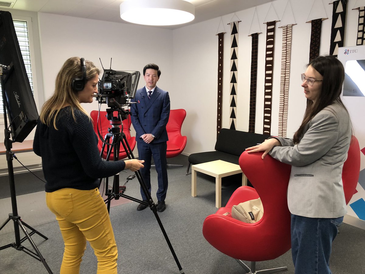 On our way to #WEDF in #Ulaanbaatar, 🇲🇳, our Skylar <a href="/Zhaocan_Li/">Zhaocan Li (Skylar)</a> &amp; communication team are recording our promotional video! Action please! Rejoignez nous en #Mongolie du 26 au 29 juin pour le forum phare de <a href="/ITCnews/">International Trade Centre (ITC)</a> sur les exportations  mondiales. <a href="/NatalieDomeisen/">Natalie Domeisen</a> <a href="/susannapak/">Susanna Pak 💁🏻‍♀️</a>