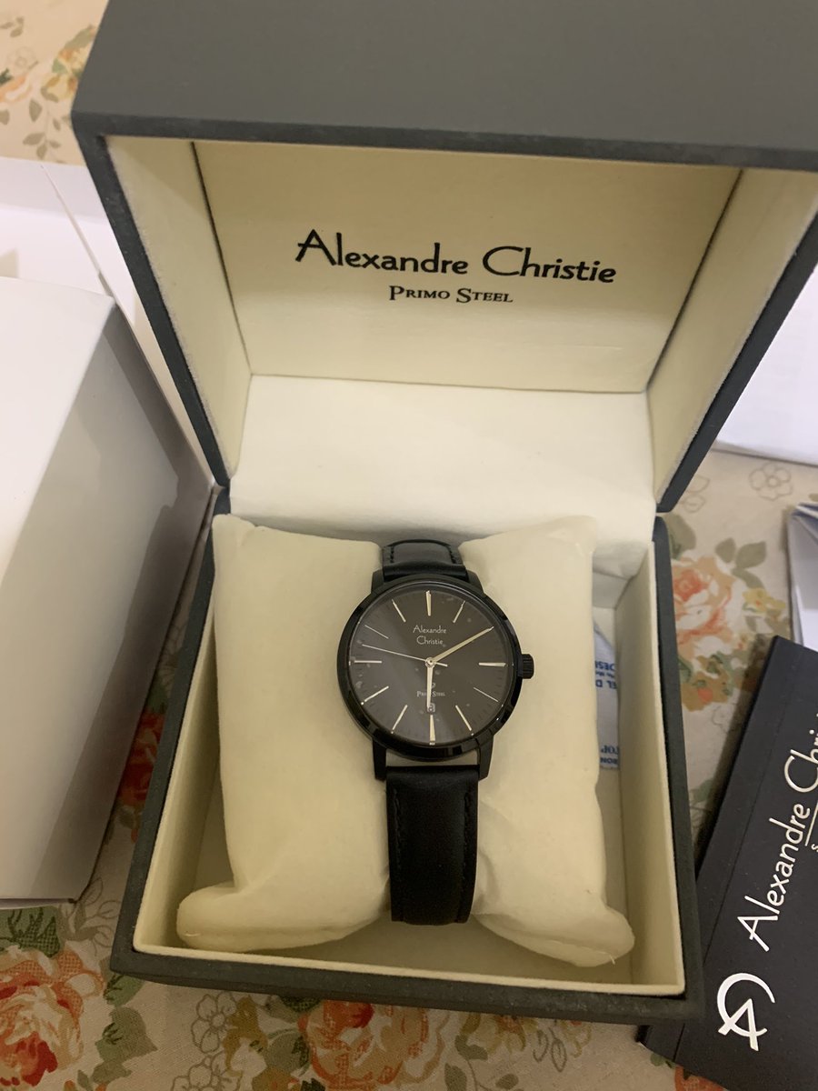 s_randomthought's tweet photo. @txtdrimedia WTS WTS WTS!! JUAL RUGI

‼️ JAM TANGAN ALEXANDRE CHRISTIE BARU!!!!‼️

FULL BLACK CLASIC WANITA

UK 30mm ORIGINAL 100% BELI DI ZALORA

ALASANN JUAL : SALAH BELI MODEL SALAH UKURAN😭😭😭

* belum dipake samsek baru dibuka, di bungkus lagi jadi masih BARU GUARANTED

IDR 680.000 https://t.co/wl9B1bFpb9