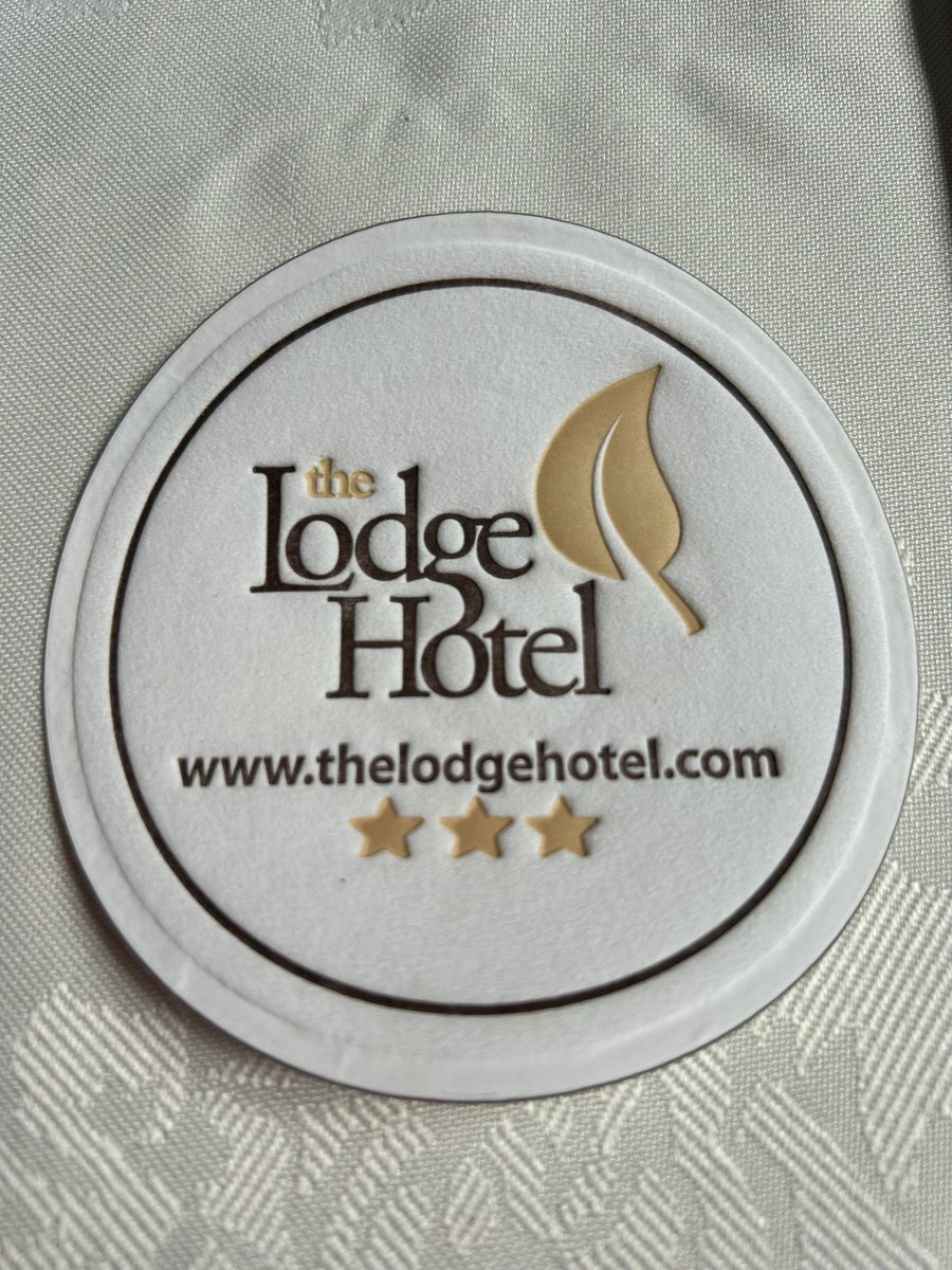 audreyk47471610's tweet photo. Big Thankyou to The Lodge Hotel hosting our study day and helping us #makeitpurple with the lovely purple chandelier https://t.co/jgufpxqFna