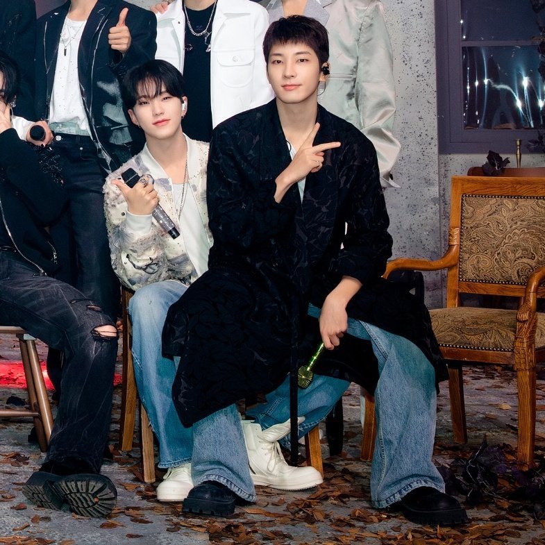 yasaicrackers's tweet photo. 쥐아비 https://t.co/xRhjL3xiMR