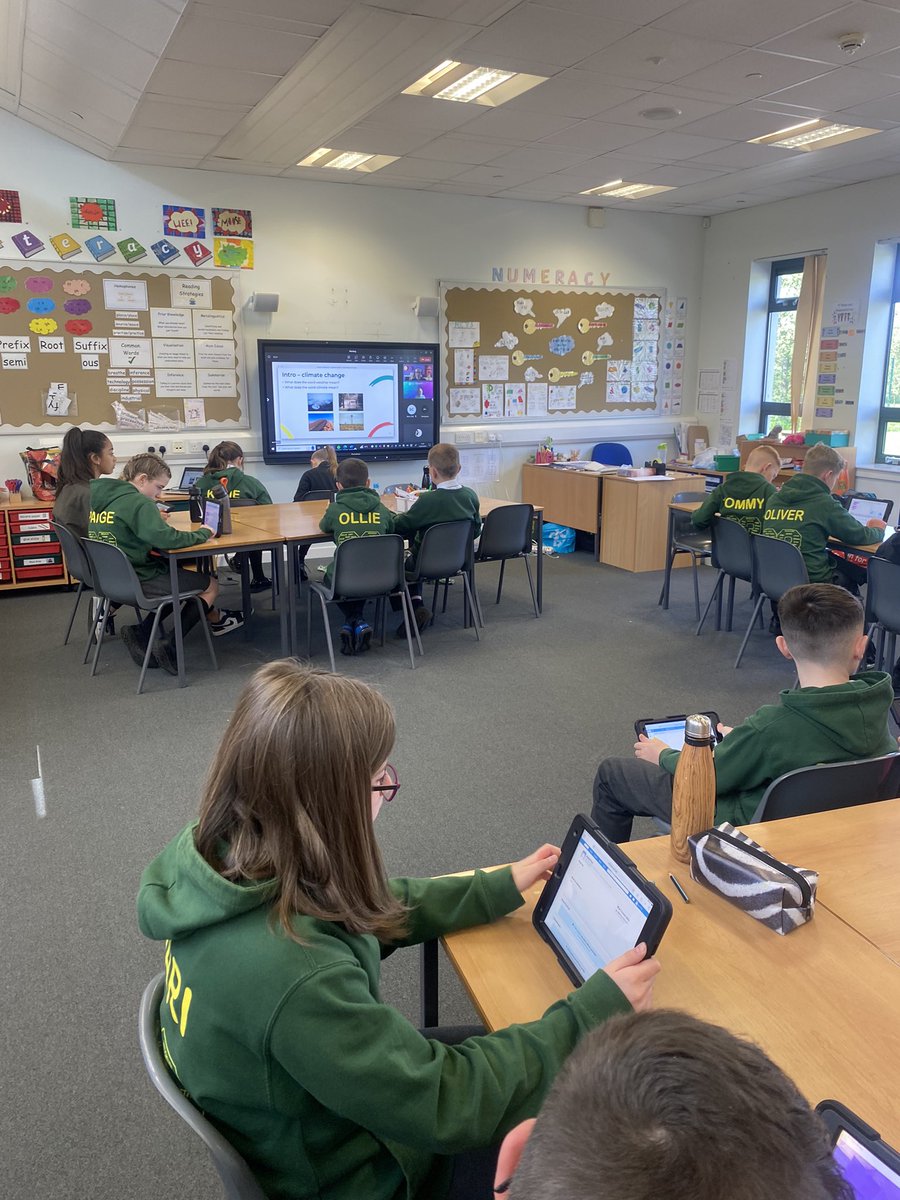 Miss Hollinger tweet media