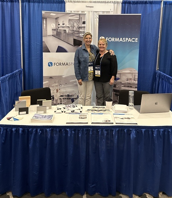 Formaspacecom's tweet photo. Hey everyone, it's #Formaspace! Swing by our booth to discover how our innovative lab furniture is transforming workspaces. #LabDesignConference #Formaspace #labdesign #laboratorysolutions #lifesciences https://t.co/SocUURlG2E