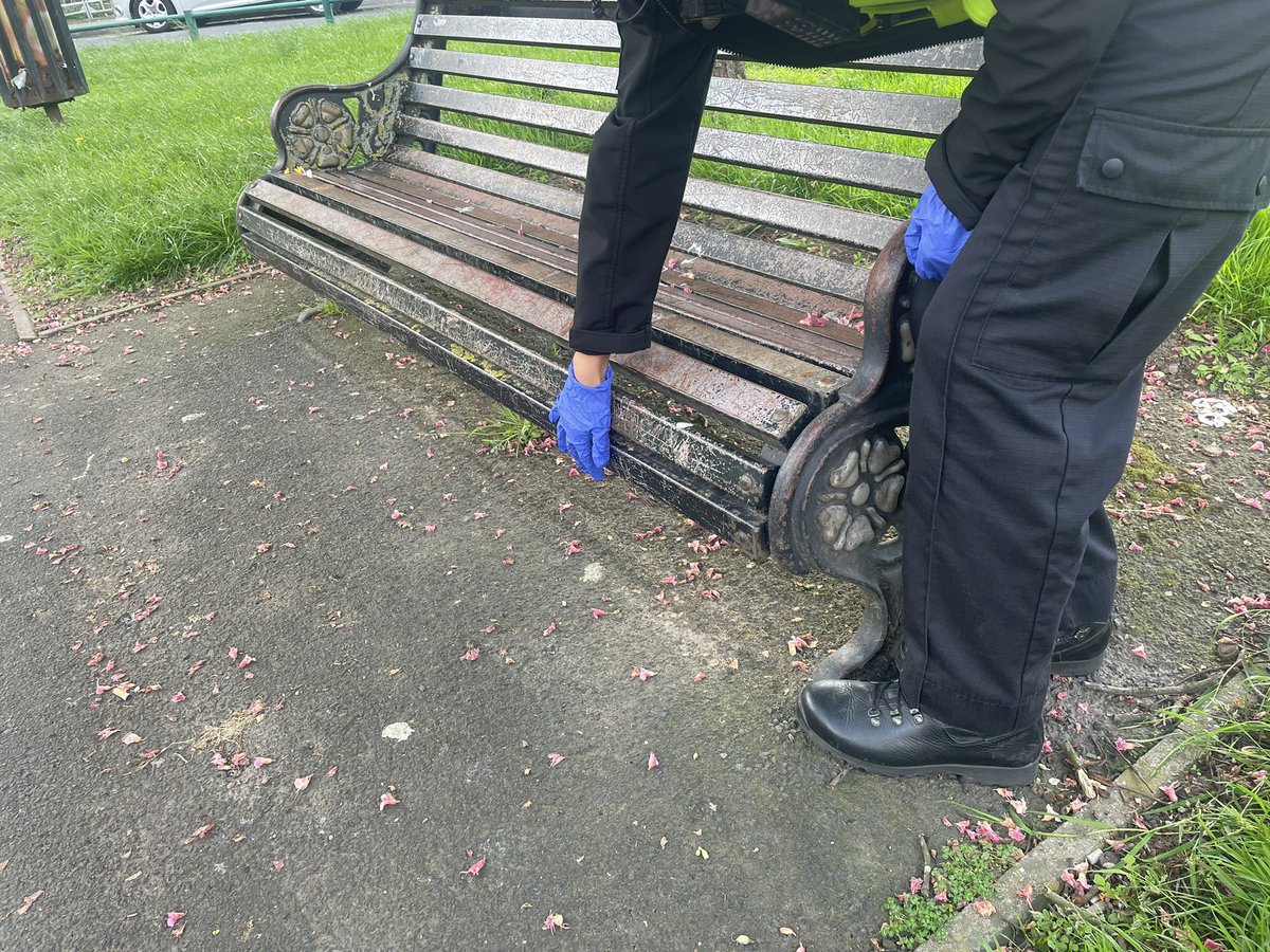 Officers conducting weapon sweeps in all local parks as part of Op Sceptere which is are operation cracking down on knife crime 👮🏻‍♀️#Opintrusiveyardley2023 #Opsceptere #lifeorknife