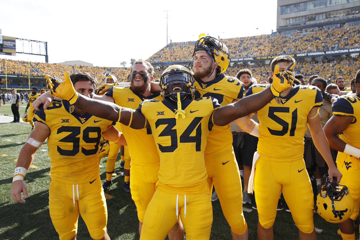 CelucienWoody's tweet photo. #AGTG Beyond Bless to receive my second division one Offer From West Virginia University💛💙
@Coach_Hammer 
@NealBrown_WVU @Coach__Lal 
@CoachMooreWVU @Andrew_Ivins
@MohrRecruiting @Baker_A_Ross @Coach3douard @coach_bhodge https://t.co/gNUaS0LYNb