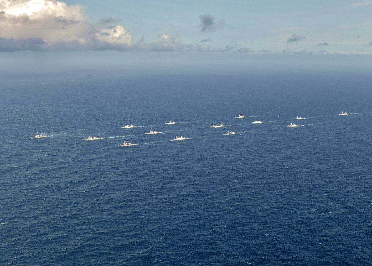 Forsvaret_no's tweet image. The allies are united! All 13 nations play an important role in exercise #FormidableShield23 🛡️⚓️

#WeAreNATO #FOSH23 #StrongerTogether

📸 Photos by RNoN Shea Metzger, US Navy and Royal Navy