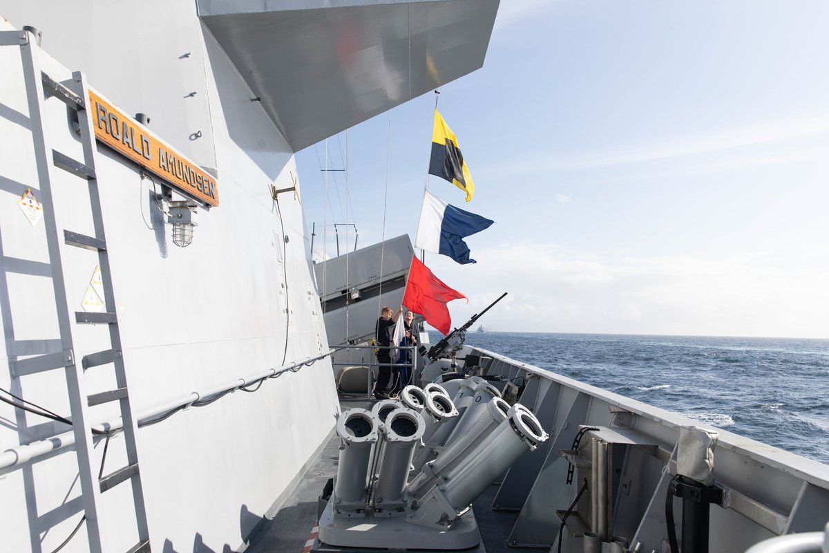 Forsvaret_no's tweet image. The allies are united! All 13 nations play an important role in exercise #FormidableShield23 🛡️⚓️

#WeAreNATO #FOSH23 #StrongerTogether

📸 Photos by RNoN Shea Metzger, US Navy and Royal Navy