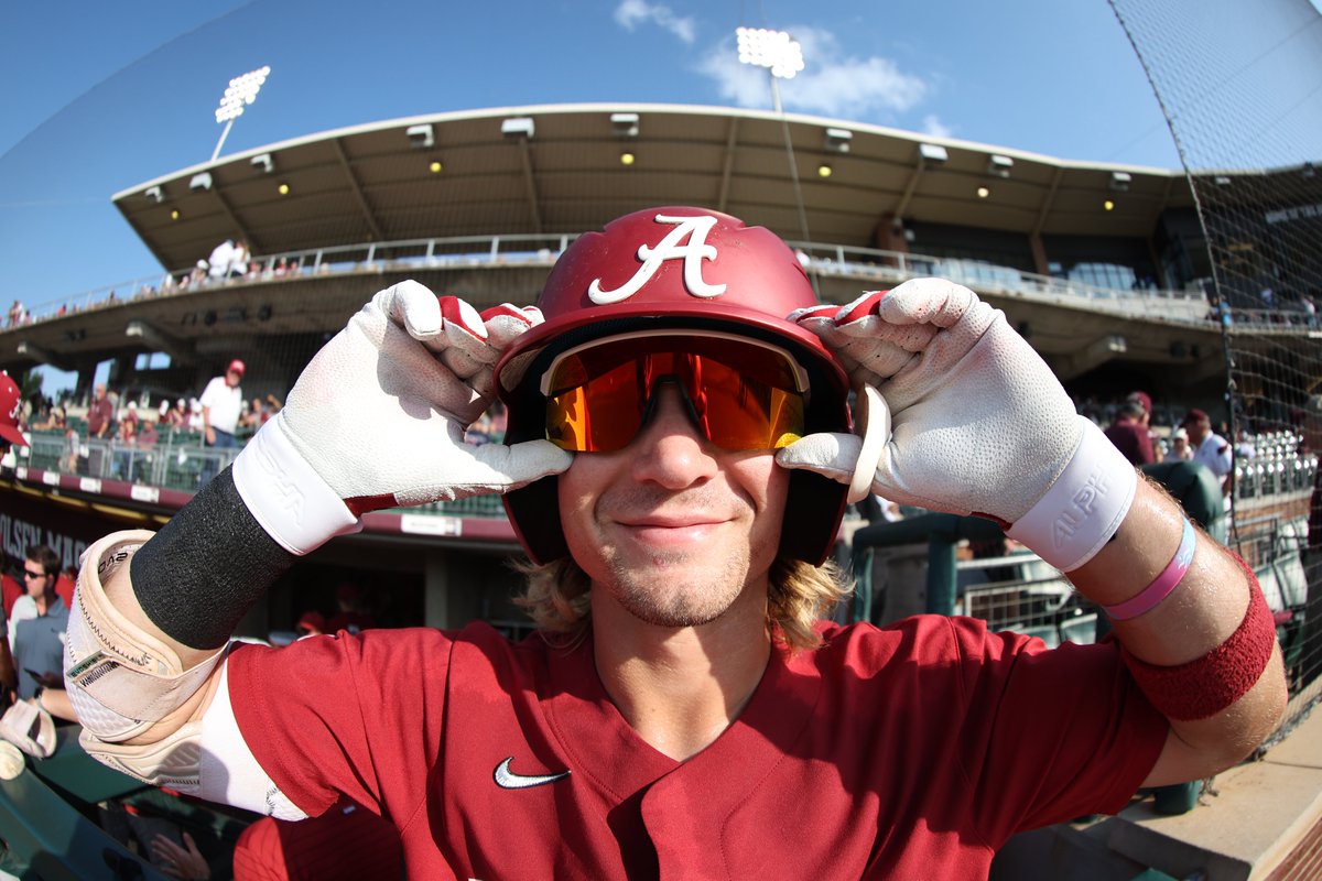 NCAA Baseball tweet media