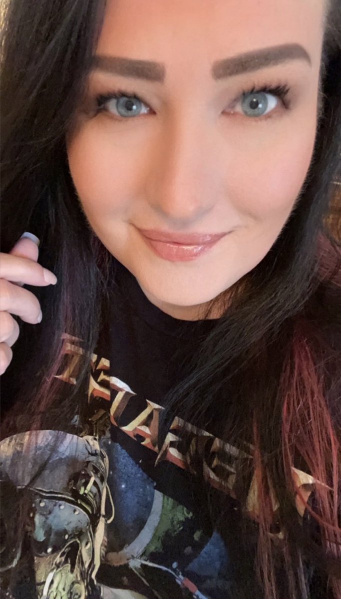 MetalGoddessJen tweet media