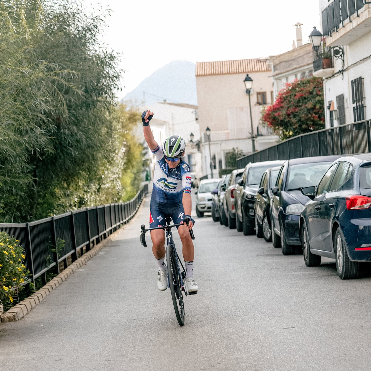 🥇Ashleigh wins Durango-Durango with Justine in fifth place. Such a strong team performance again!

#unlockyourpotential #GearUp #Wolfpack⁣⁣⁣⁣⁣⁣⁣⁣⁣⁣⁣⁣⁣⁣⁣⁣
⁣⁣⁣⁣⁣⁣⁣⁣
📸: Bastien Gason