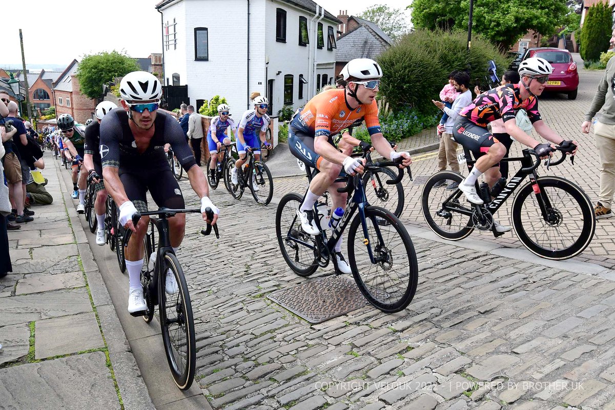 VeloUK's tweet image. Racing in the gutter Lincoln style #Michaelgate #LincolnGP

ALBUMS: facebook.com/Veloshooter/ph…