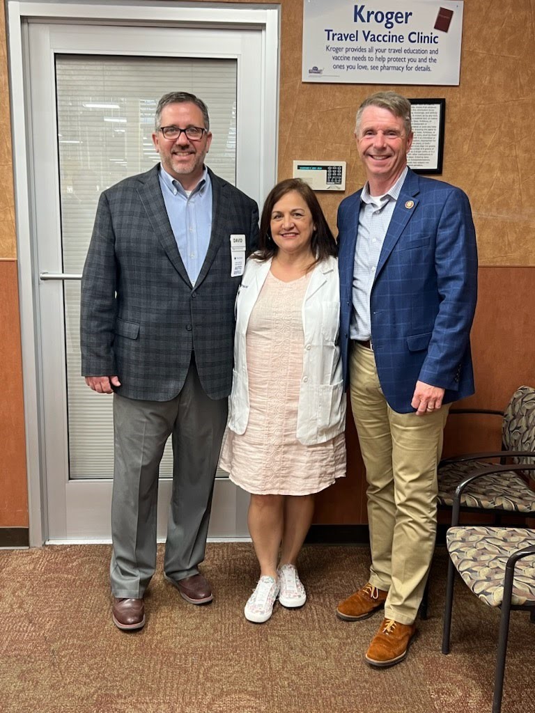 NACDS's tweet photo. Thx @RobWittman for participating in a Henrico, VA @kroger #PharmacyTour, discussing:
❗️Importance of #pharmacies in local communities
❗️PBM transparency
❗️Expanded #PharmacyAccess via the #PREPAct
❗️#ProviderStatus to ensure #PatientAccess is maintained
#RxIMPACT https://t.co/9zvjqkNBjF