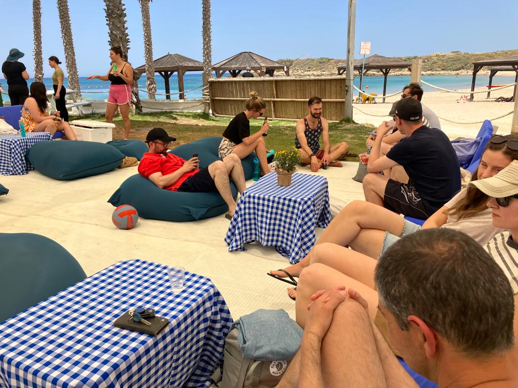 IdoAmitLab's tweet photo. The SystemsImmunology department is on retreat- this means many new crazy ideas in single cell immunology are coming @ItamarHarel https://t.co/CE4LuANq4S